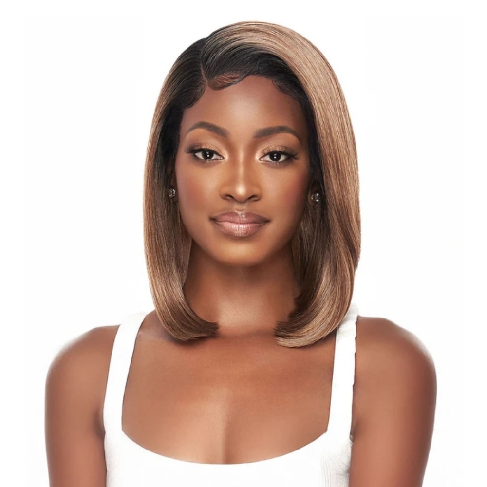 "NWT" Outre Skye Hair Wig